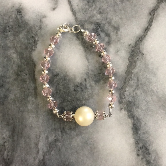 ✨Pink Crystal w/ faux Pearl Bracelet✨ - Picture 1 of 16